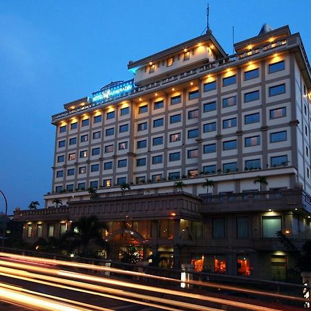 Hotel Maharadja Джакарта Экстерьер фото