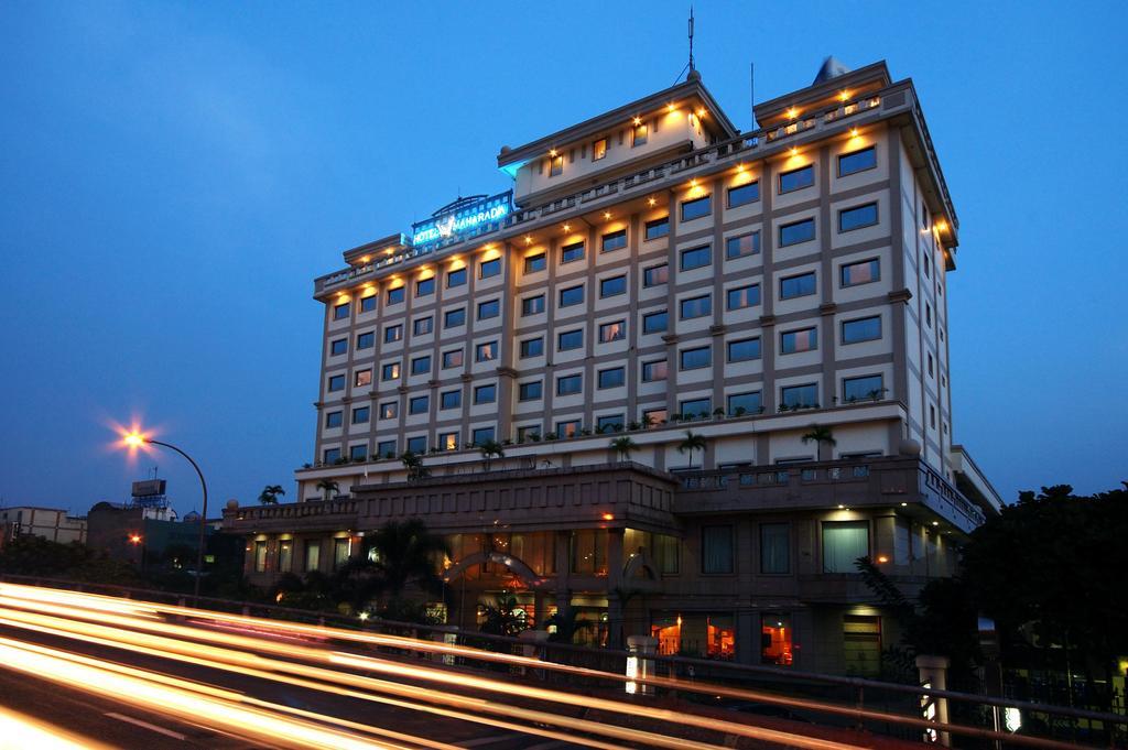 Hotel Maharadja Джакарта Экстерьер фото
